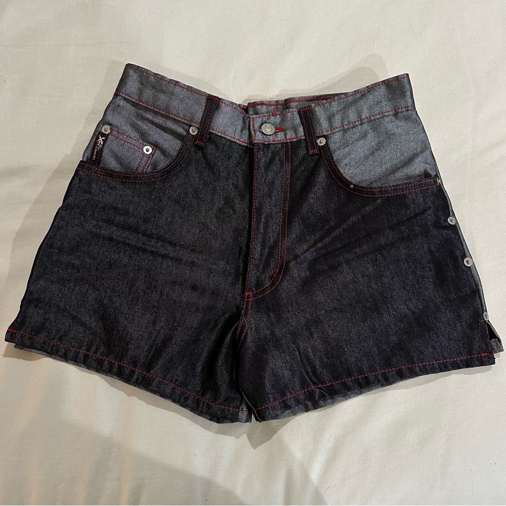 contrast stitch reflective shorts